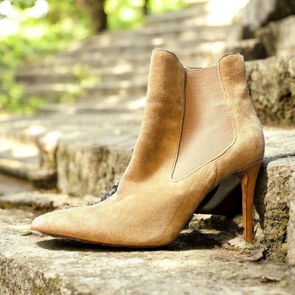 Saks 5th Avenue Harriet Suede Bootie size 8- great used condition